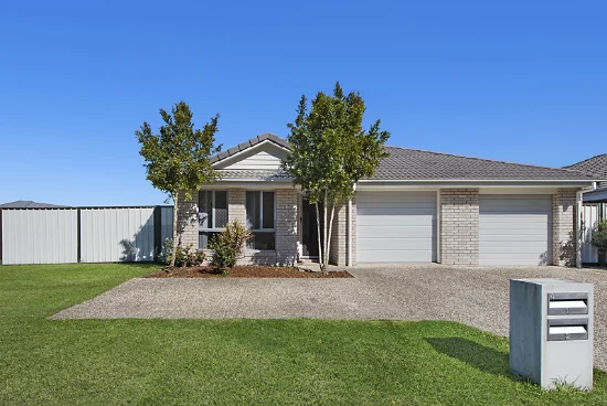 1/4 Bruce Baker Crescent, Crestmead, Qld 4132