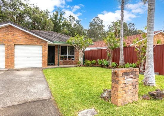 1/4 Drury Close, Old Bar, NSW 2430