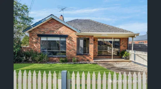 1/4 Kinross Street, Belmont, Vic 3216