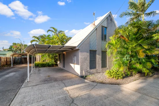 1/4 Lexie Street, Marcoola, Qld 4564