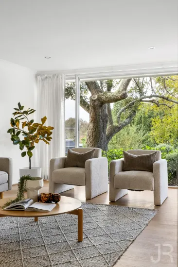 1/44 Langmore Lane, Berwick, Vic 3806-Image