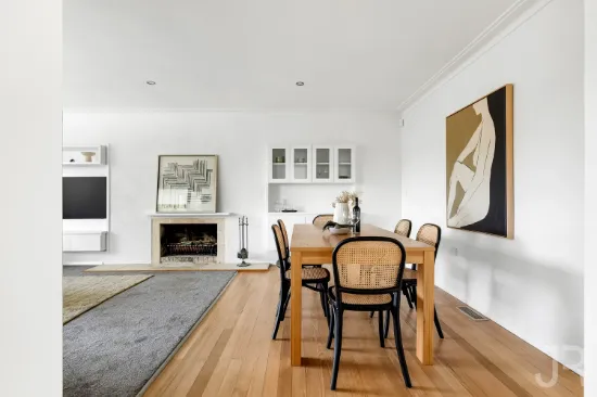 1/44 Langmore Lane, Berwick, Vic 3806-Image