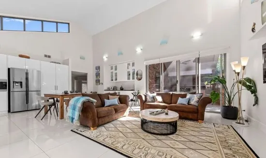 1/48 Langmore Lane, Berwick, Vic 3806-Image