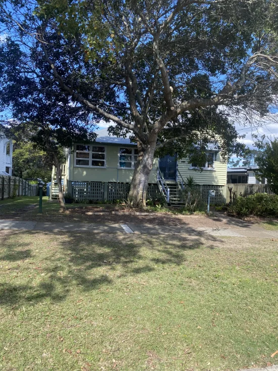 1/5 Swan Street, Shorncliffe, Qld 4017