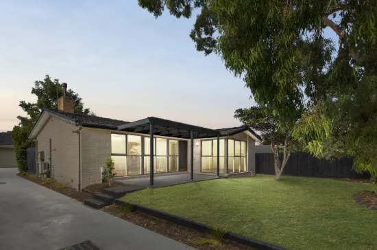 1/53 Rosslyn Avenue, Seaford, Vic 3198