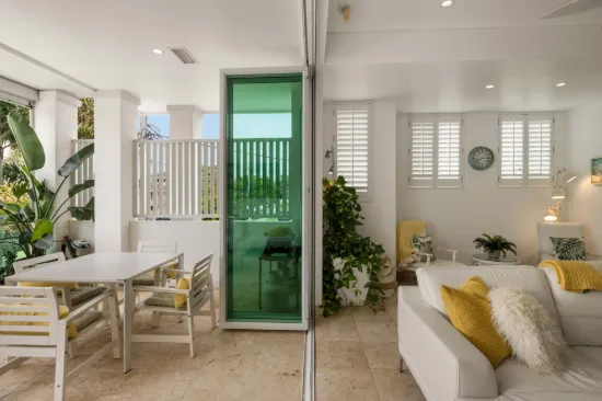 1/55 Jefferson Lane, Palm Beach, Qld 4221-Image