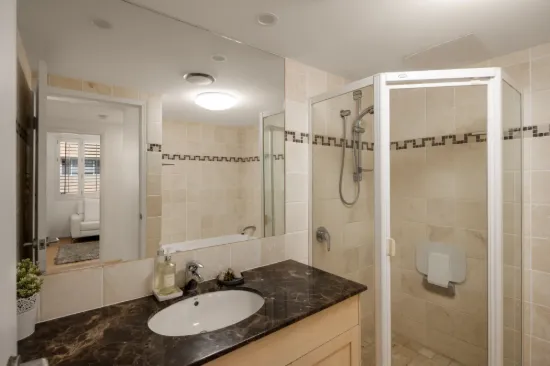 1/55 Jefferson Lane, Palm Beach, Qld 4221-Image