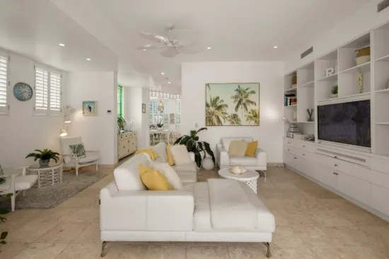 1/55 Jefferson Lane, Palm Beach, Qld 4221-Image