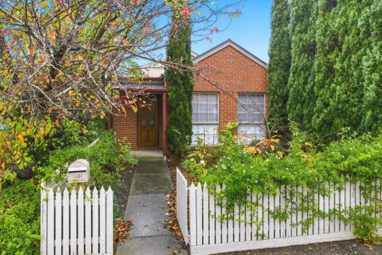 1/61 Simpson Street, Ballan, Vic 3342