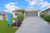 1/7 Saxby Avenue, North Rothbury, NSW 2335