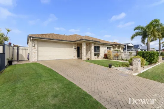 1/8 Bowsprit Crescent, Banksia Beach, Qld 4507
