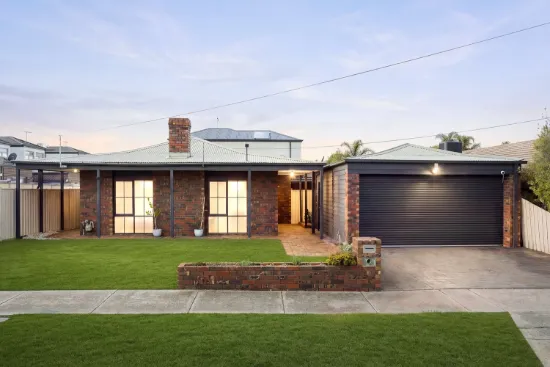 1/8 Montrose Court, Sydenham, Vic 3037
