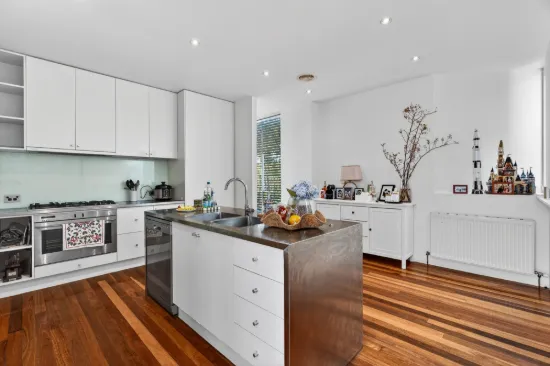 1/83 Grange Road, Toorak, Vic 3142