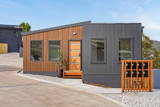 1/9 Achaderry Court, Howrah, Tas 7018