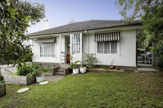 1/9 Oulton Crescent, Reservoir, Vic 3073