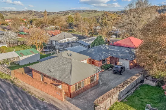 1/96 Howards Lane, Oberon, NSW 2787