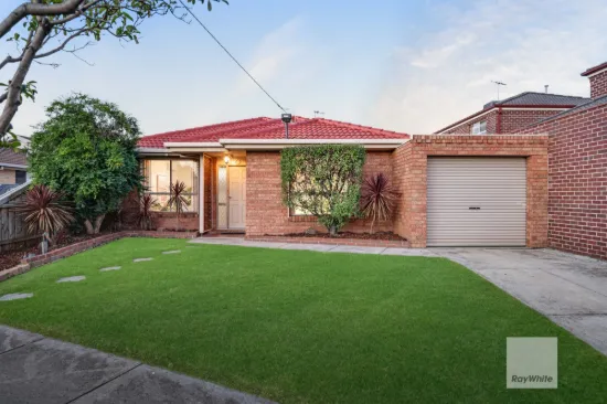 1/98 Lenoak Street, Gladstone Park, Vic 3043