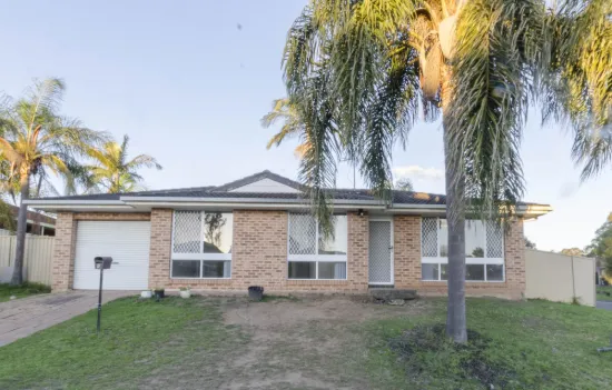 1 Arnold Avenue, Green Valley, NSW 2168
