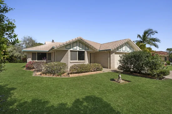 1 Ashgrove Drive, Cooroy, Qld 4563