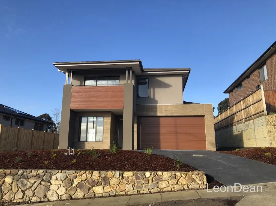 1 Baddeley Circuit, Croydon, Vic 3136