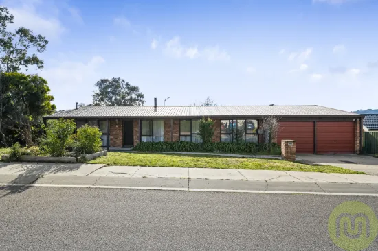 1 Benson Crescent, Calwell, ACT 2905