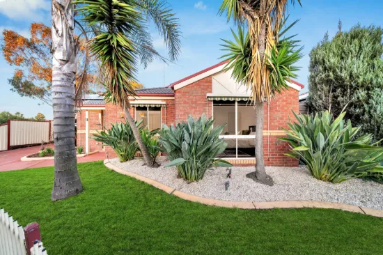 1 Berkeley Cl, Broadmeadows, Vic 3047