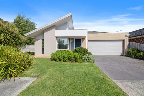 1 Blue Wren Way, Inverloch, Vic 3996