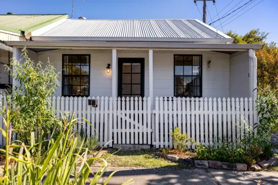 1 Bourke Street, Carrington, NSW 2294