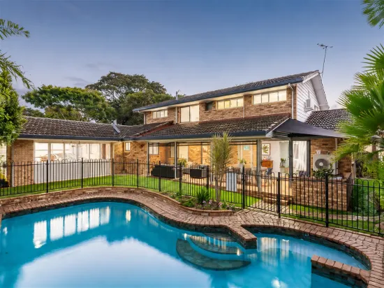1 Brodick Street, Carindale, Qld 4152