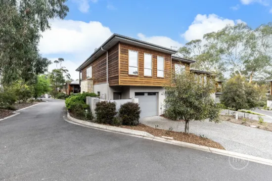 1 Brushtail Close, Eltham North, Vic 3095