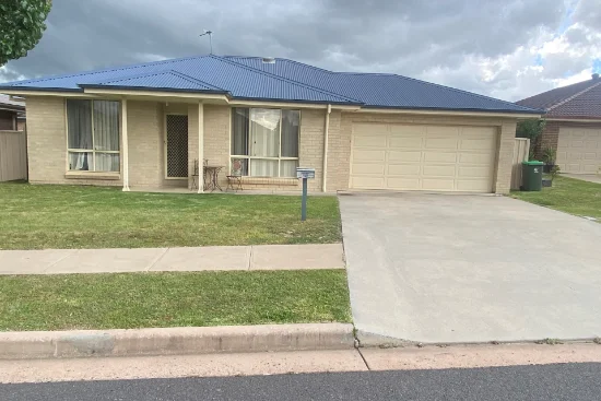 1 Buckland Drive, Orange, NSW 2800