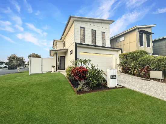 1 Calder Crescent, Mountain Creek, Qld 4557