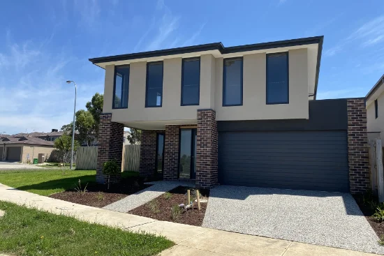1 Camaro Drive, Cranbourne East, Vic 3977