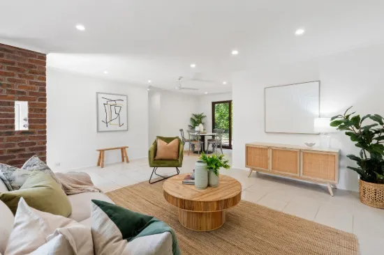 1 Canterbury Chase, Ashmore, Qld 4214