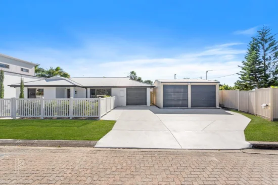 1 Chardonnay Court, Thornlands, Qld 4164