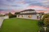1 Connah Crescent, Carindale, Qld 4152-Image