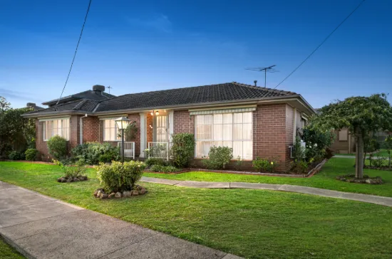 1 Courtnay Place, Epping, Vic 3076