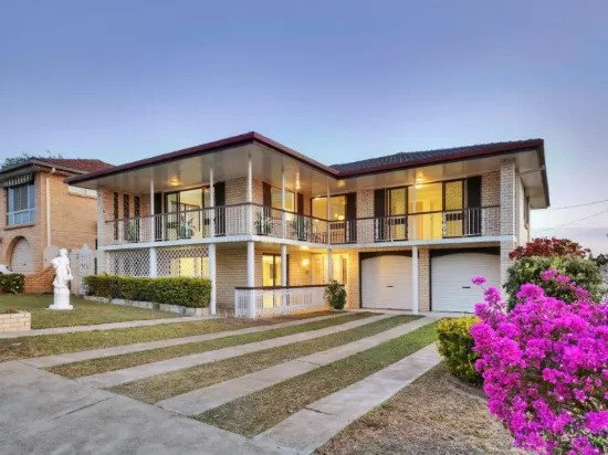 1 Crestgarden Street, MacGregor, Qld 4109