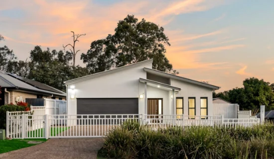 1 Cromwell Ct, Doolandella, Qld 4077