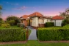 1 Curlewis Street, Holland Park West, Qld 4121