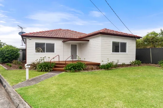 1 Deakin Place, Kirrawee, NSW 2232