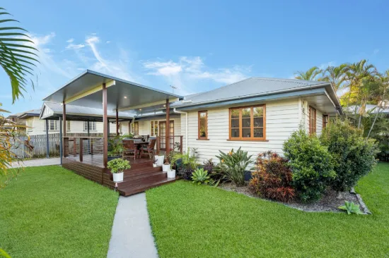 1 Dorothea Street, Cannon Hill, Qld 4170