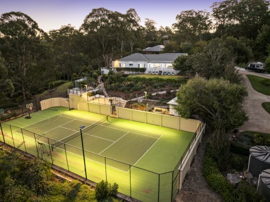 1 Eclipse Court, Highfields, Qld 4352