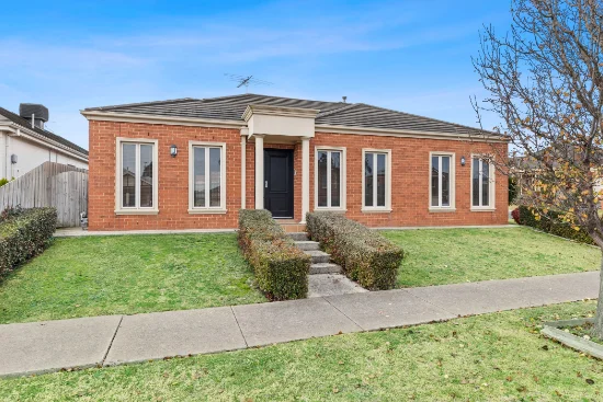 1 Elmsford Court, Highton, Vic 3216