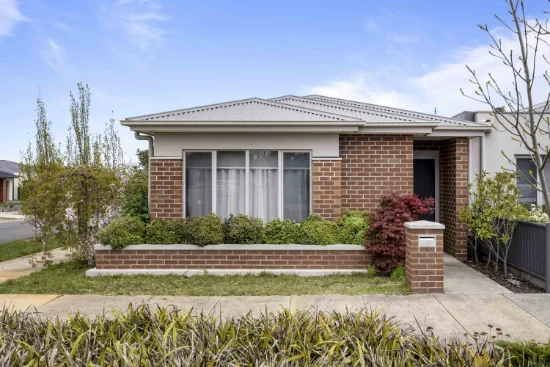1 Ewart Cl, Lucas, Vic 3350 - For Rent