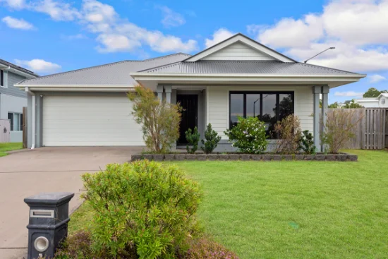 1 Foreshore Street, Coomera, Qld 4209 - For Rent