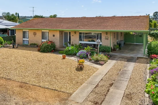 1 Frieda Street, Murray Bridge, SA 5253 - For Sale