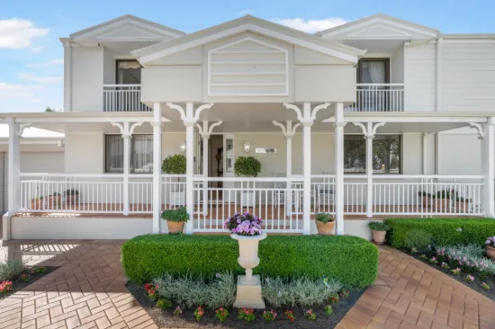 1 Gallileo Place, Mermaid Waters, Qld 4218
