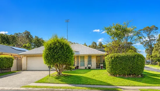 1 Gibson Place, Batehaven, NSW 2536