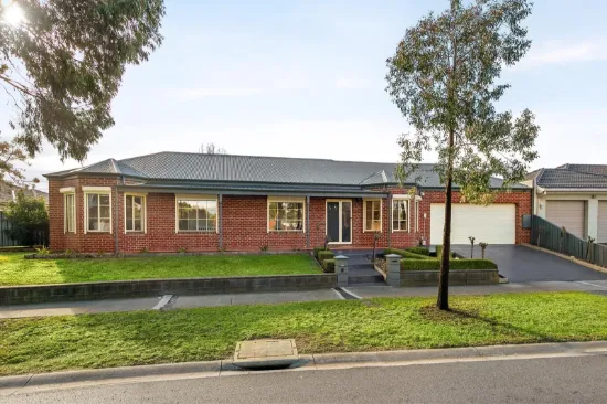 1 Gowanbrae Drive, Gowanbrae, Vic 3043